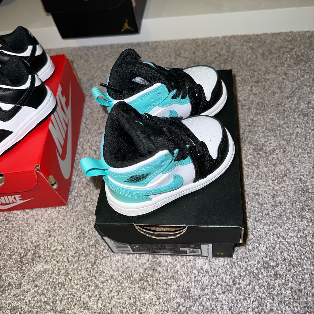 Nikes Ones 2c